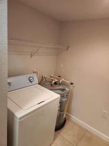 271 SW Palm Dr Apt 306, Port St Lucie, FL 34986