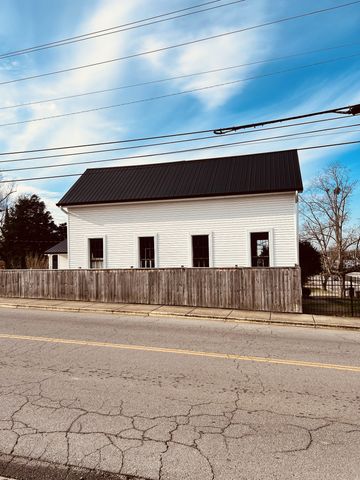 748 Main St, Clarksville, TN 37040