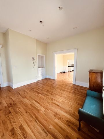 748 Main St, Clarksville, TN 37040