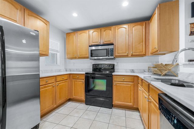 613 WHEATON TRENT PLACE, Tampa, FL 33619