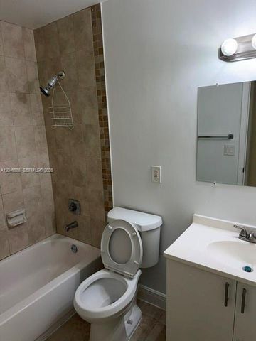 1249 SW 46th Ave 1401, Pompano Beach, FL 33069