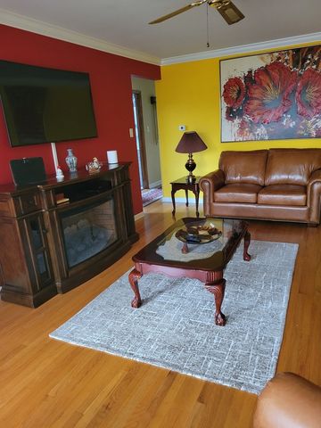 8554 S Keating Avenue, Chicago, IL 60652