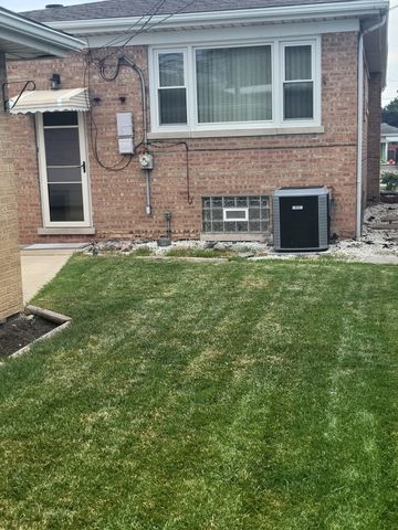 8554 S Keating Avenue, Chicago, IL 60652