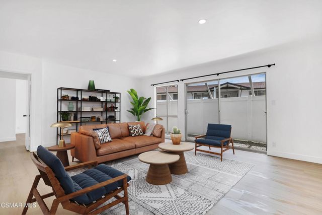 605 Warwick Avenue 629-1, Thousand Oaks, CA 91360