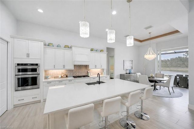 14338 Laguna Springs LN, Naples, FL 34114