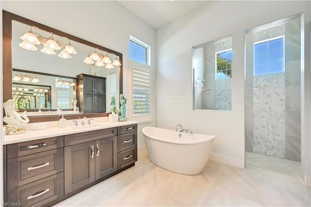 14338 Laguna Springs LN, Naples, FL 34114