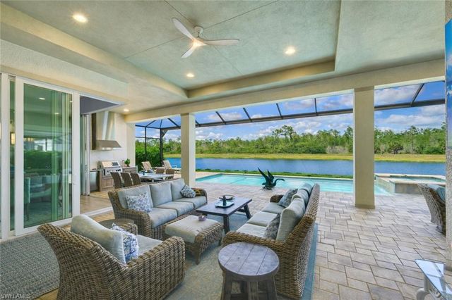14338 Laguna Springs LN, Naples, FL 34114