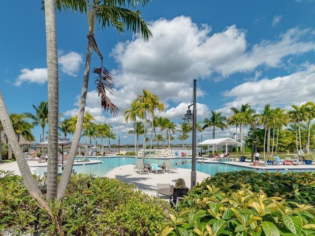 14338 Laguna Springs LN, Naples, FL 34114