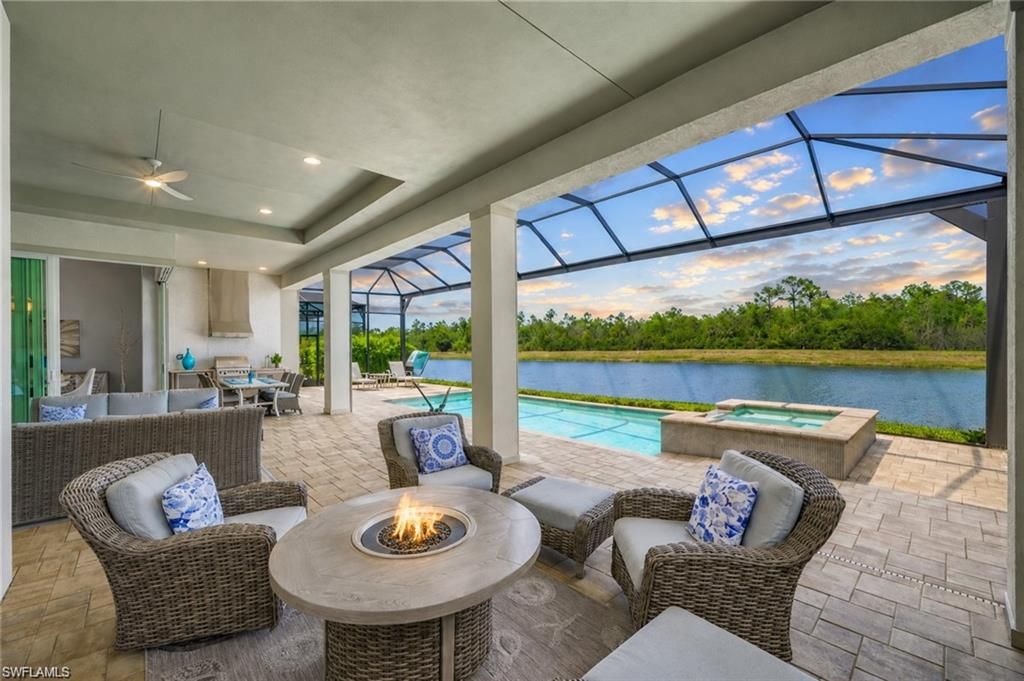 14338 Laguna Springs LN, Naples, FL 34114
