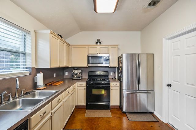 21554 Olympic Forest Drive, Porter, TX 77365