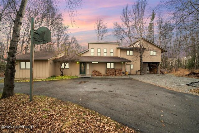620 E Susitna Drive, Wasilla, AK 99654