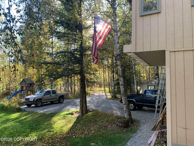 620 E Susitna Drive, Wasilla, AK 99654