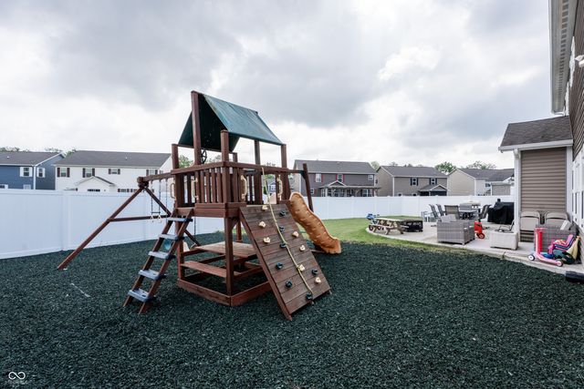 1661 Devonshire Avenue, Avon, IN 46123