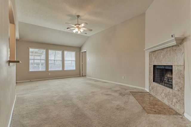 13001 Victoria Regina Drive, Montgomery, TX 77356