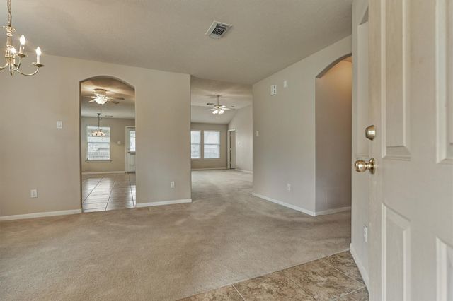 13001 Victoria Regina Drive, Montgomery, TX 77356