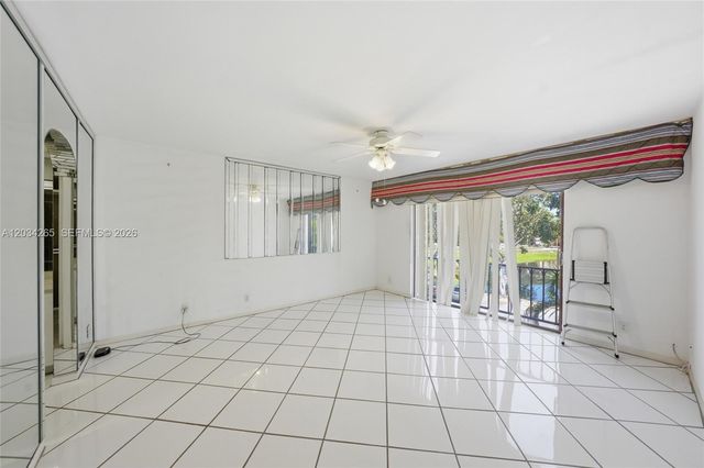 6010 S Falls Cir Drive 323, Lauderhill, FL 33319