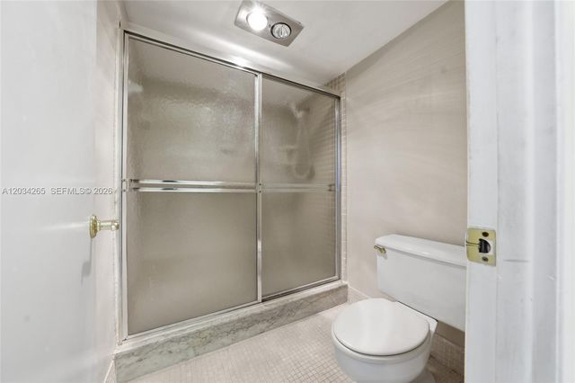 6010 S Falls Cir Drive 323, Lauderhill, FL 33319