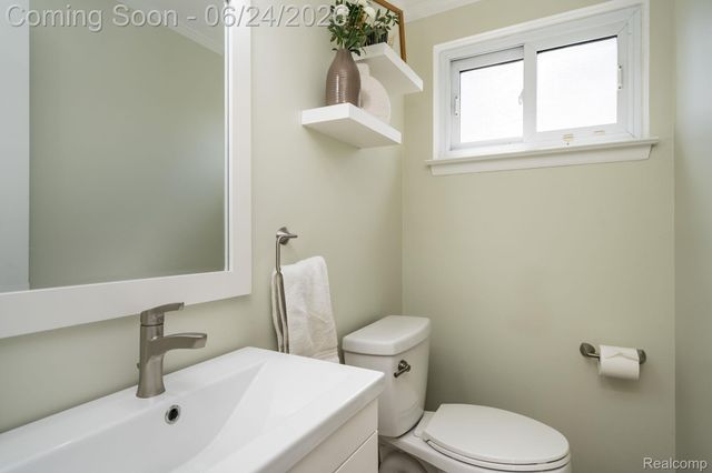 36343 Dardanella Street, Livonia, MI 48152
