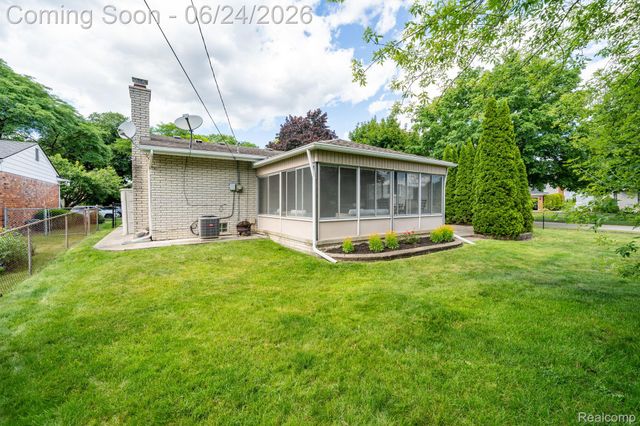 36343 Dardanella Street, Livonia, MI 48152