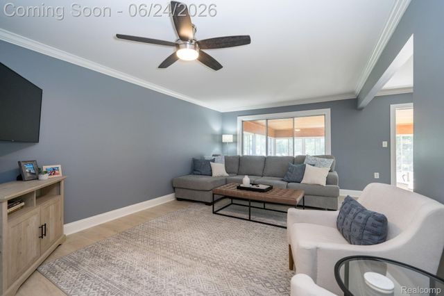 36343 Dardanella Street, Livonia, MI 48152