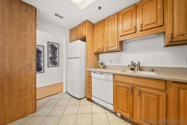 3890 Nobel Dr 408, San Diego, CA 92122