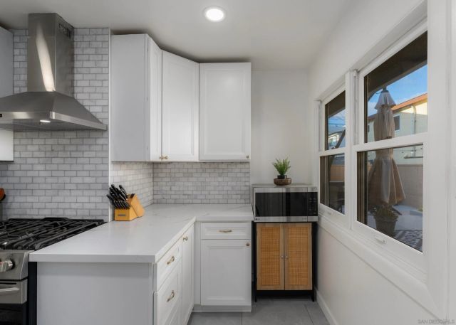 2036-38 Emerald St, San Diego, CA 92109