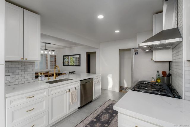 2036-38 Emerald St, San Diego, CA 92109