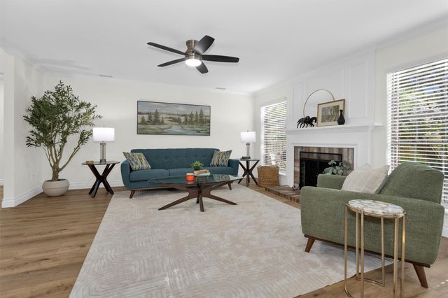 34 E Copper Sage Circle, The Woodlands, TX 77381