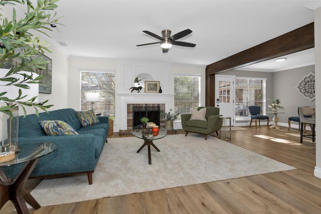 34 E Copper Sage Circle, The Woodlands, TX 77381