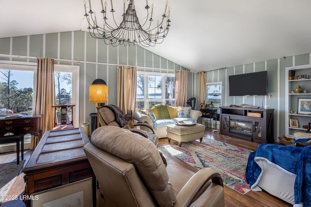 8 Croaker Street, Bluffton, SC 29910