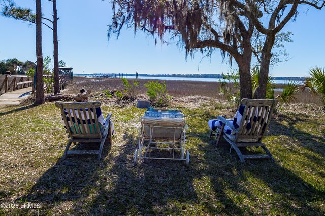 8 Croaker Street, Bluffton, SC 29910