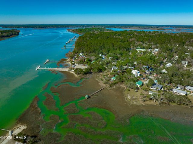 8 Croaker Street, Bluffton, SC 29910