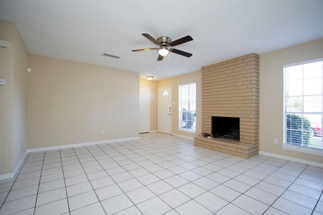 5429 10th Street, Katy, TX 77493