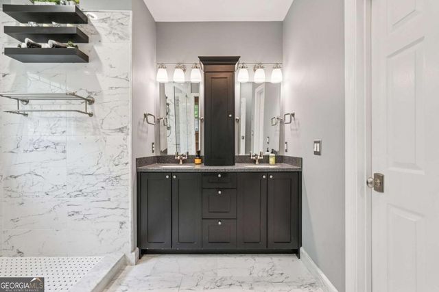 1625 Glenhurst Drive, Snellville, GA 30078