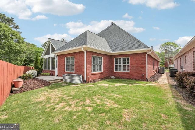 1625 Glenhurst Drive, Snellville, GA 30078