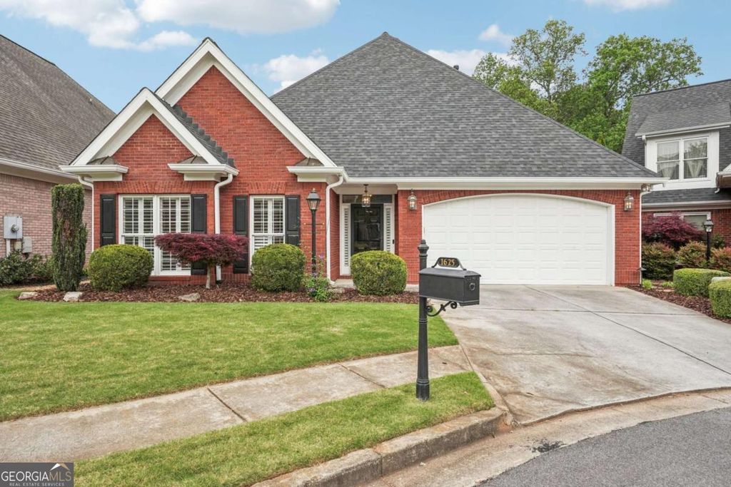 1625 Glenhurst Drive, Snellville, GA 30078