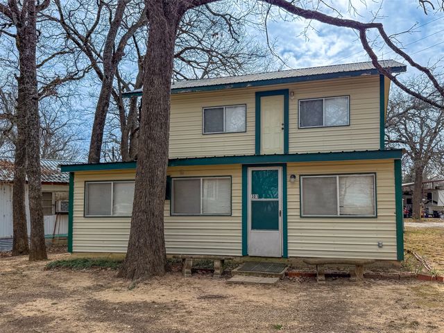 301 Cedar Point Circle, Gordonville, TX 76245
