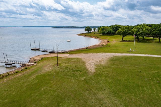 301 Cedar Point Circle, Gordonville, TX 76245