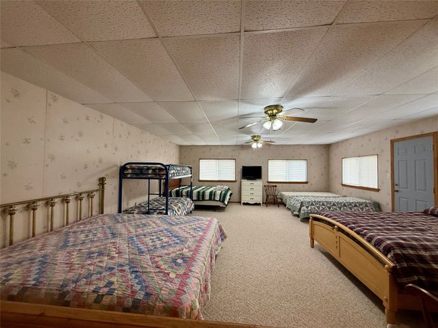 301 Cedar Point Circle, Gordonville, TX 76245