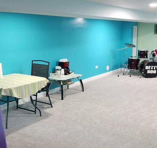 2239 Walnut Street, Waukegan, IL 60087