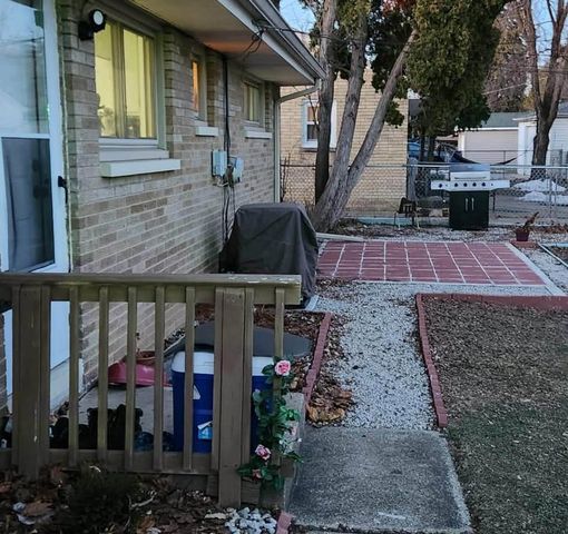 2239 Walnut Street, Waukegan, IL 60087