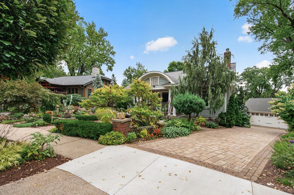 469 Newton Avenue S, Minneapolis, MN 55405 — photo 2