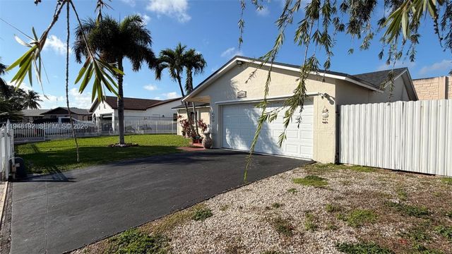 12285 SW 257th Ter, Homestead, FL 33032