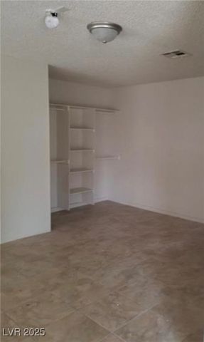 1936 ST Lawrence Drive, Las Vegas, NV 89108