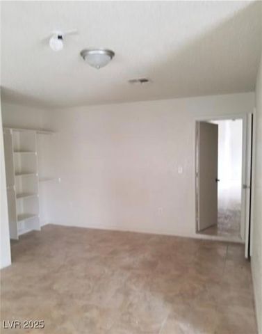 1936 ST Lawrence Drive, Las Vegas, NV 89108