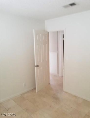 1936 ST Lawrence Drive, Las Vegas, NV 89108