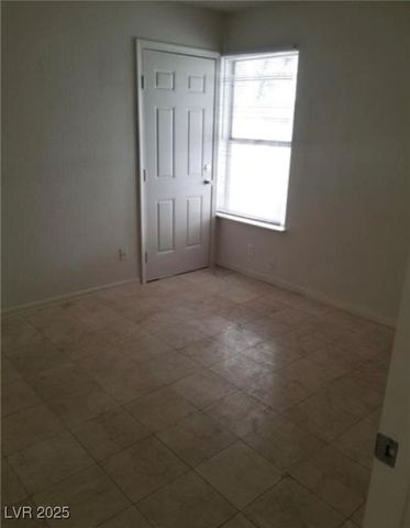 1936 ST Lawrence Drive, Las Vegas, NV 89108