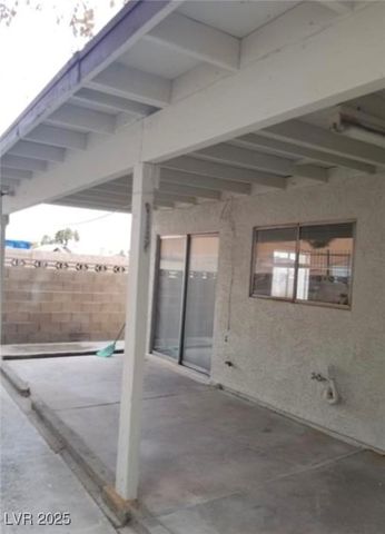 1936 ST Lawrence Drive, Las Vegas, NV 89108