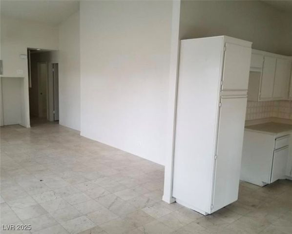 1936 ST Lawrence Drive, Las Vegas, NV 89108