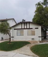 1936 ST Lawrence Drive, Las Vegas, NV 89108